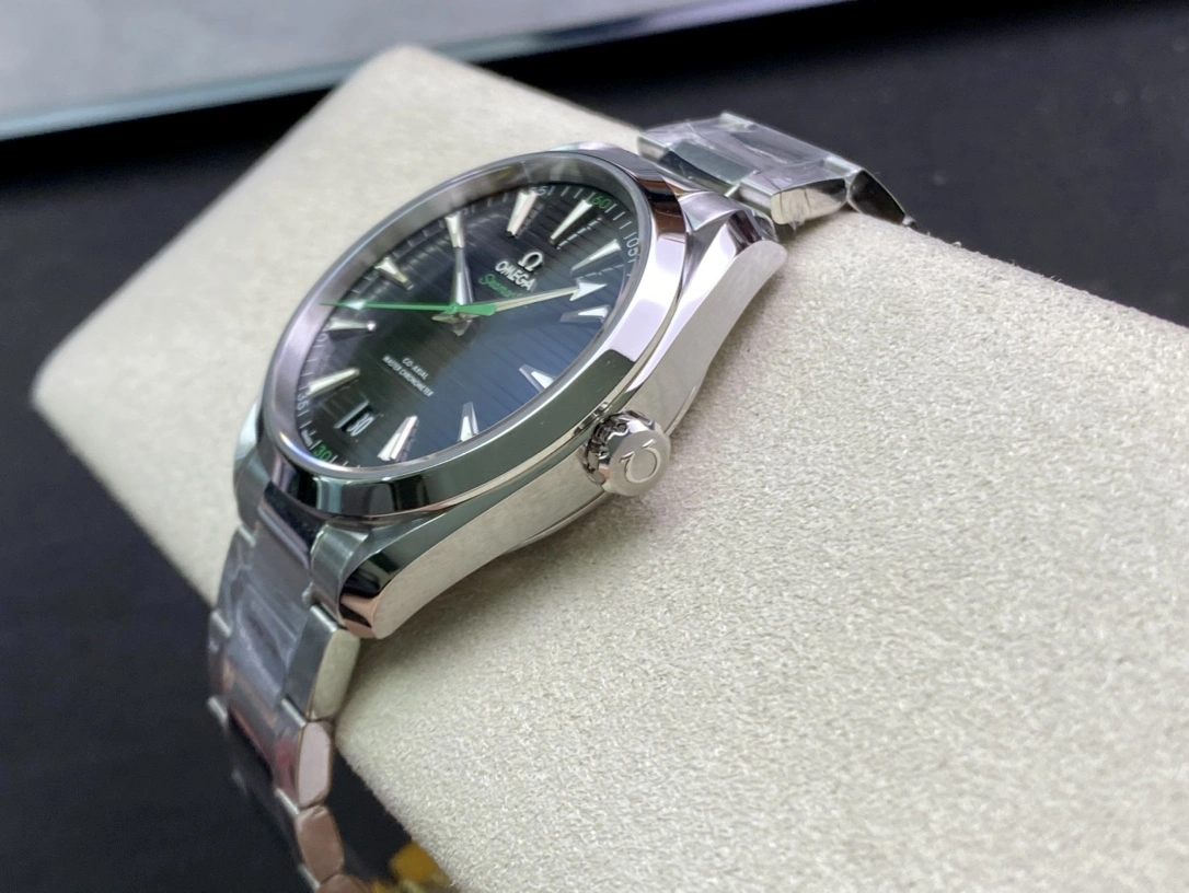 CBD Factory Omega Seamaster Aqua Terra 150M 41mm Black Horizontal Teak Dial Green Seconds Hand Stainless Steel Bracelet (231.10.42.21.01.004) 1:1 Super Clone – DD8900 Movement Bright 235